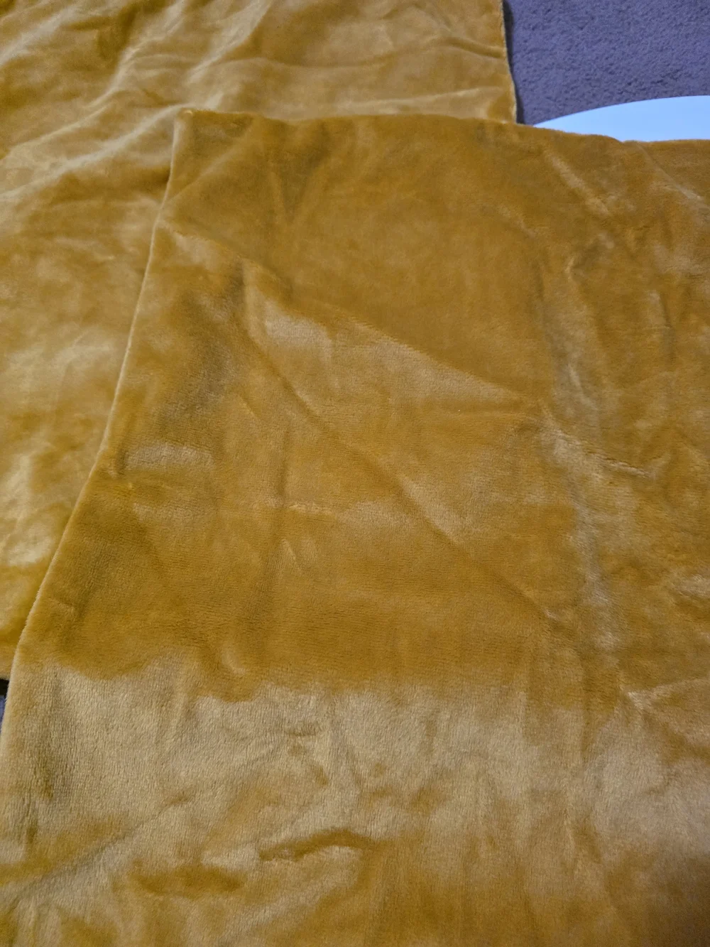 N/A mustard gold